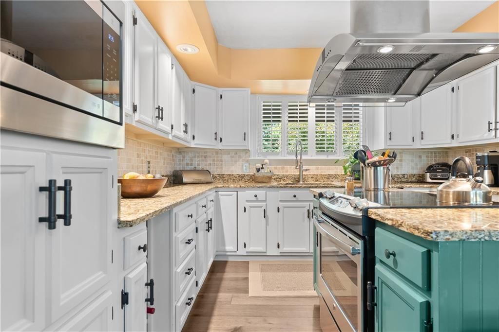 16001 RUSSELL Road — photo 18