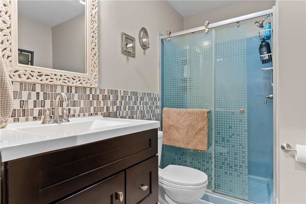 16001 RUSSELL Road — photo 36