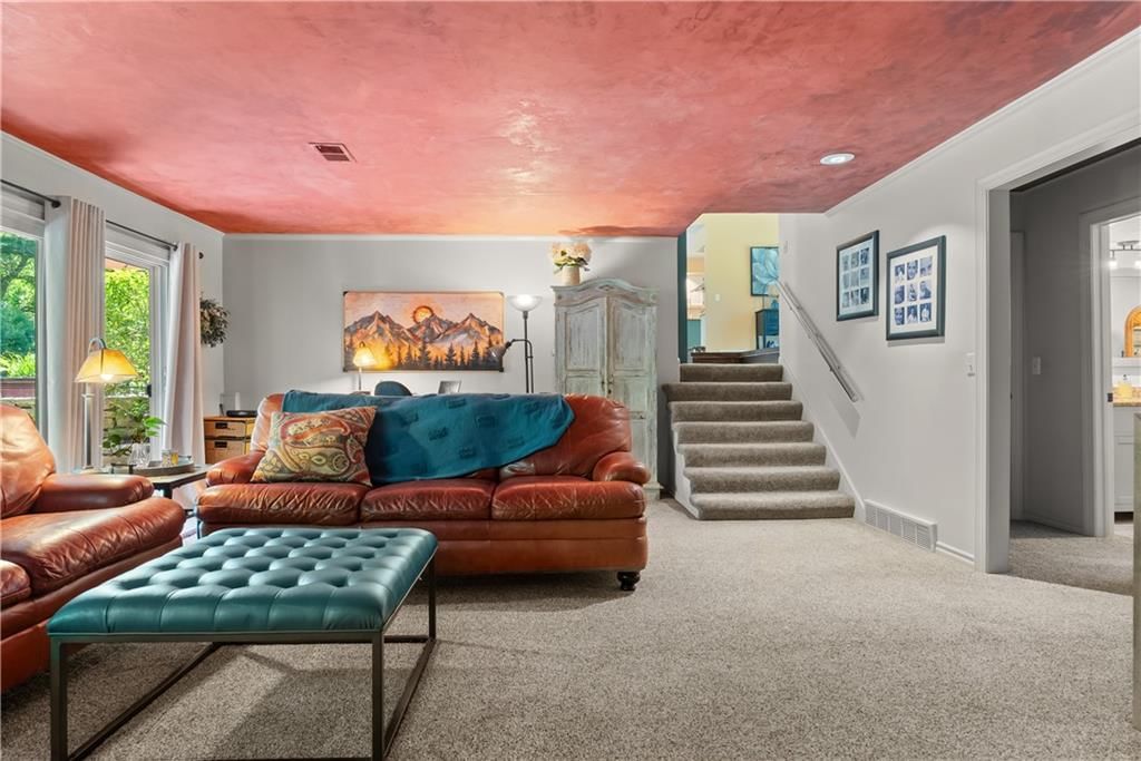 16001 RUSSELL Road — photo 39