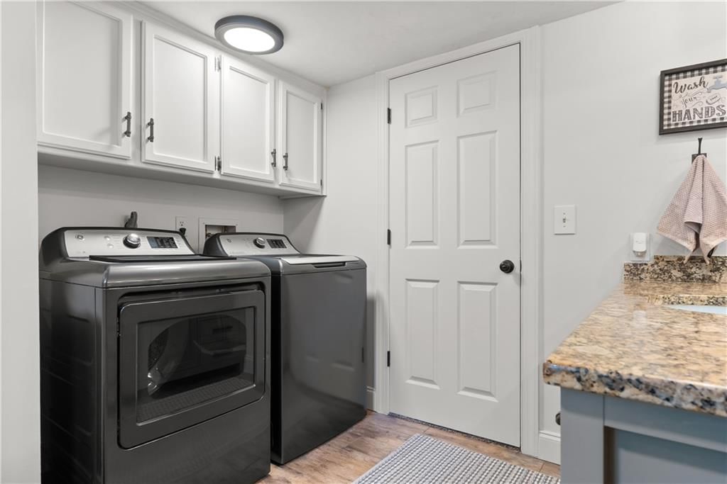 16001 RUSSELL Road — photo 44