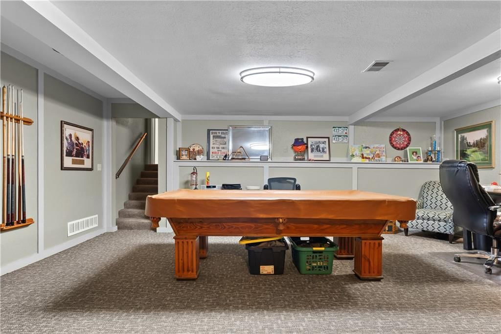 16001 RUSSELL Road — photo 46