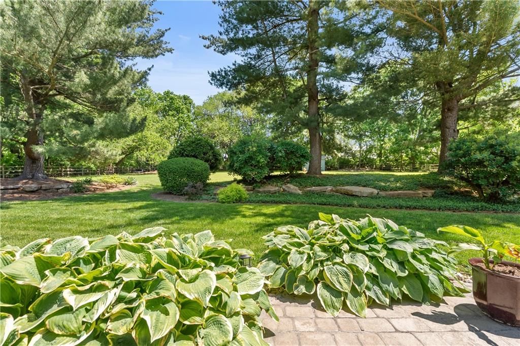 16001 RUSSELL Road — photo 48