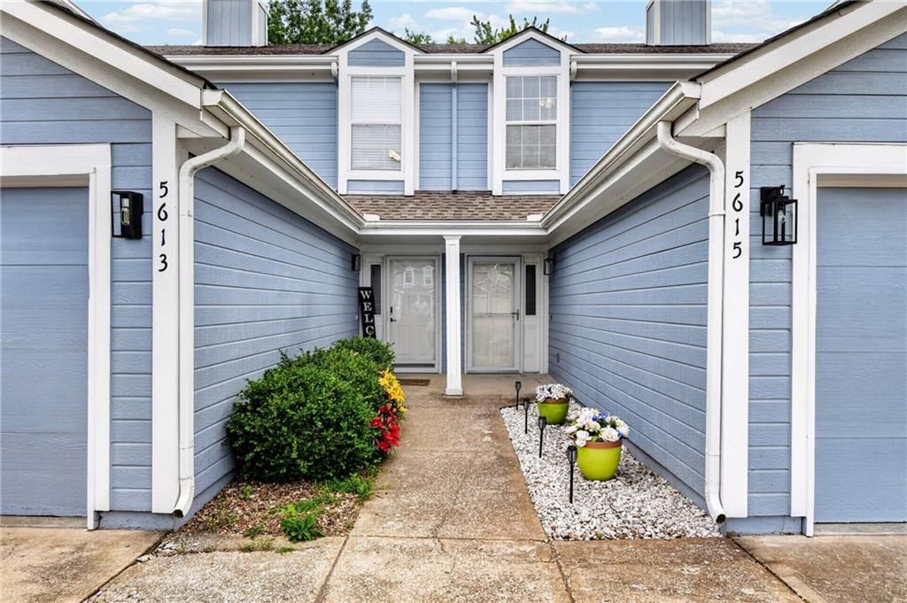 5615 NW Plantation Drive — photo 2