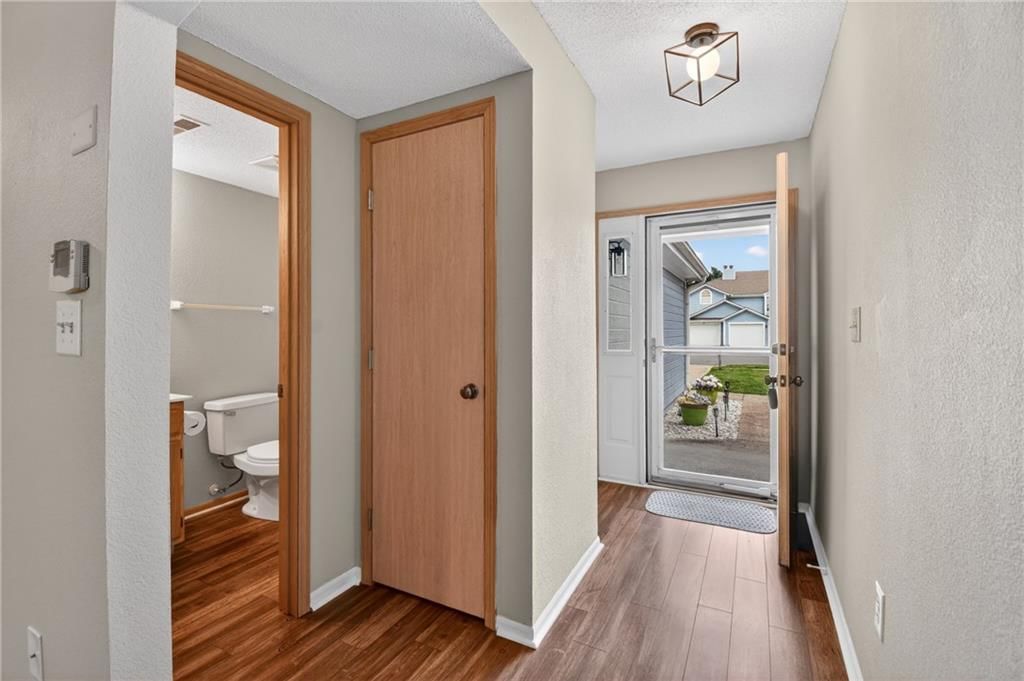 5615 NW Plantation Drive — photo 4