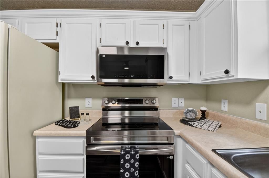 5615 NW Plantation Drive — photo 14