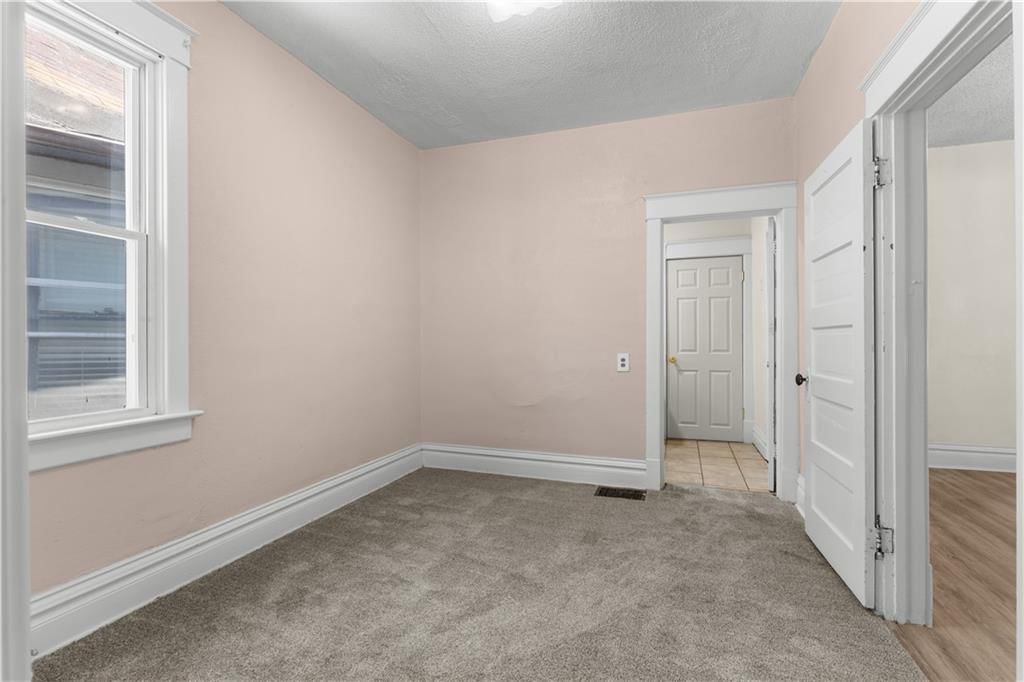 1807 Kensington Avenue — photo 11