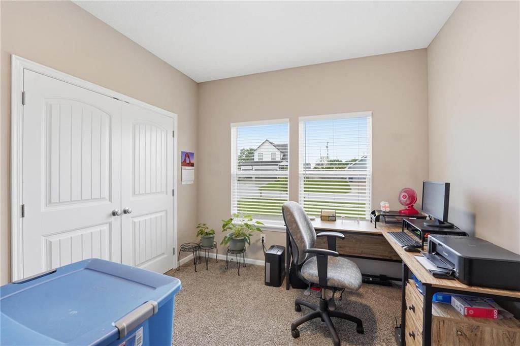 941 N Cottonwood Court — photo 11