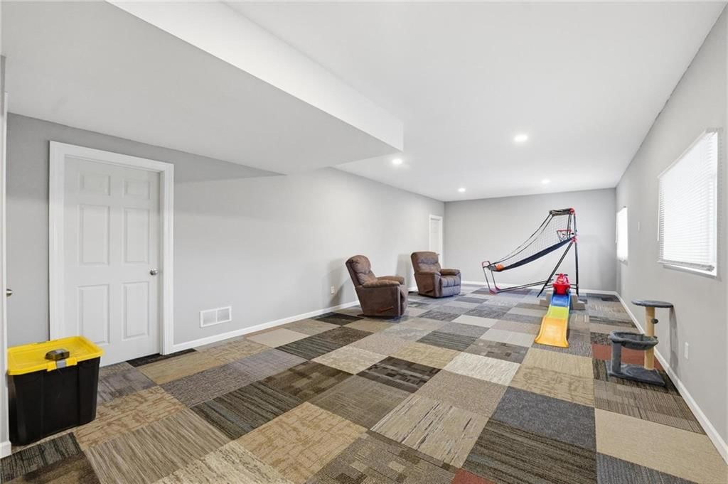 941 N Cottonwood Court — photo 17