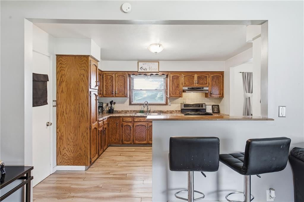 5725 Oxford Avenue — photo 8
