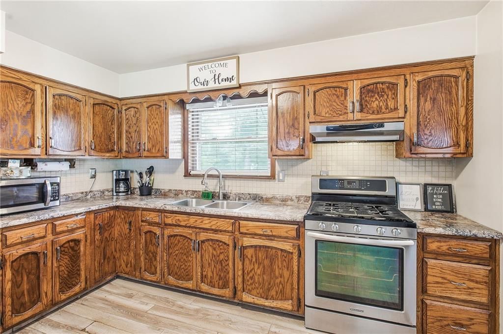 5725 Oxford Avenue — photo 10