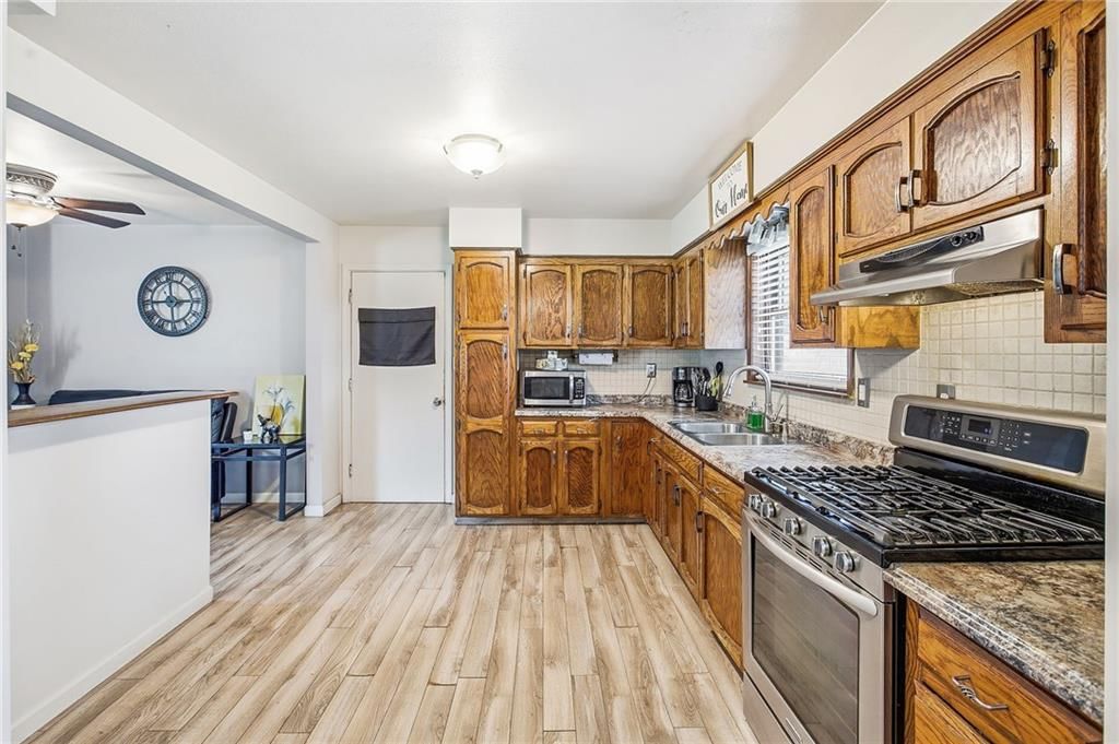 5725 Oxford Avenue — photo 11