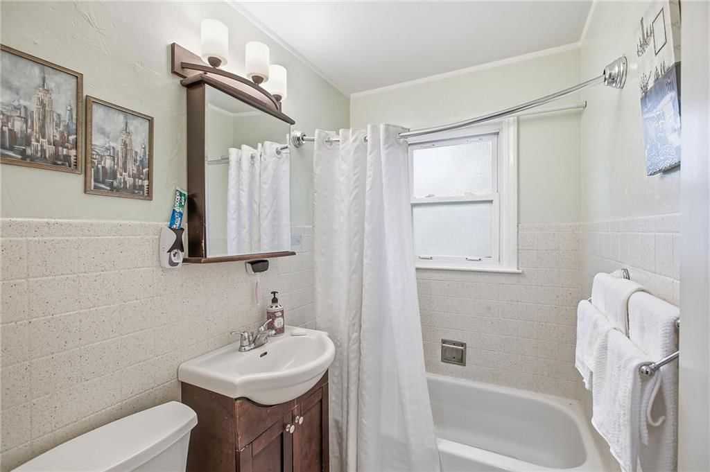 5725 Oxford Avenue — photo 16