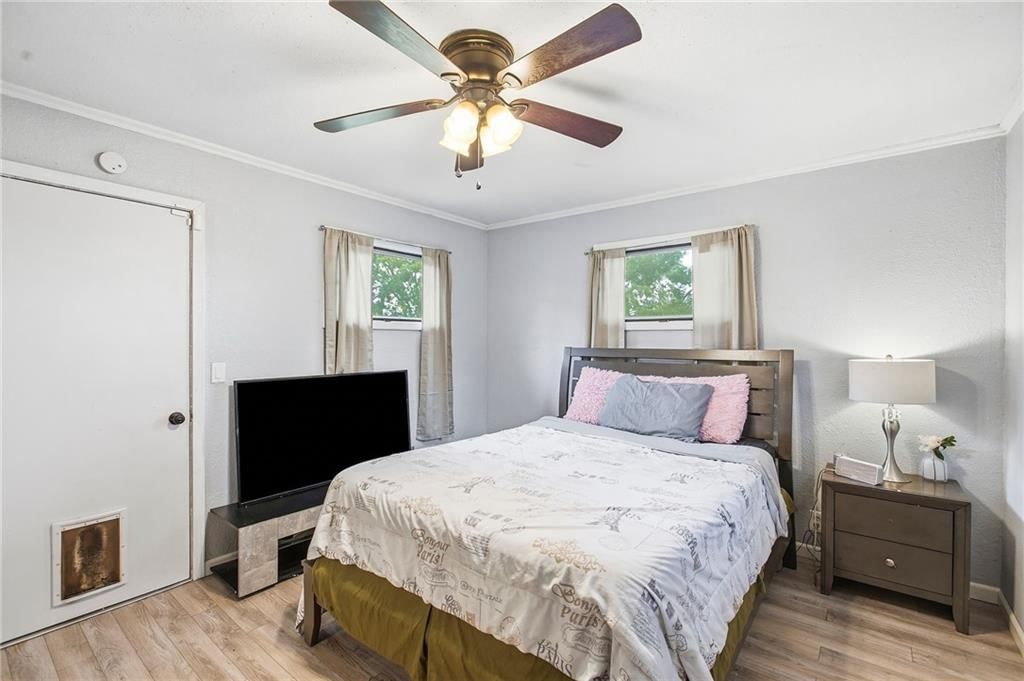 5725 Oxford Avenue — photo 19