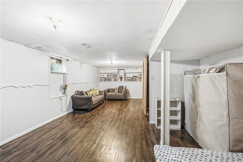 5725 Oxford Avenue — photo 28