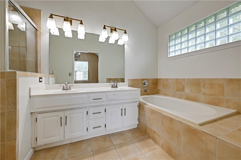 6319 NORESTON Street — photo 24