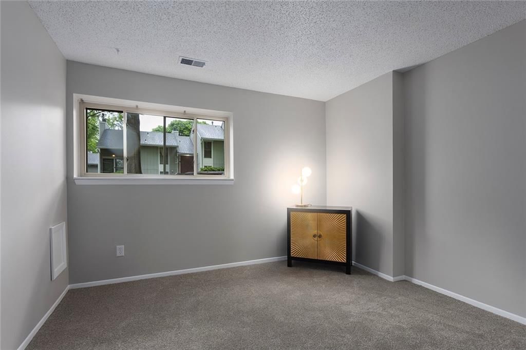 5708 N OREGON Avenue — photo 29
