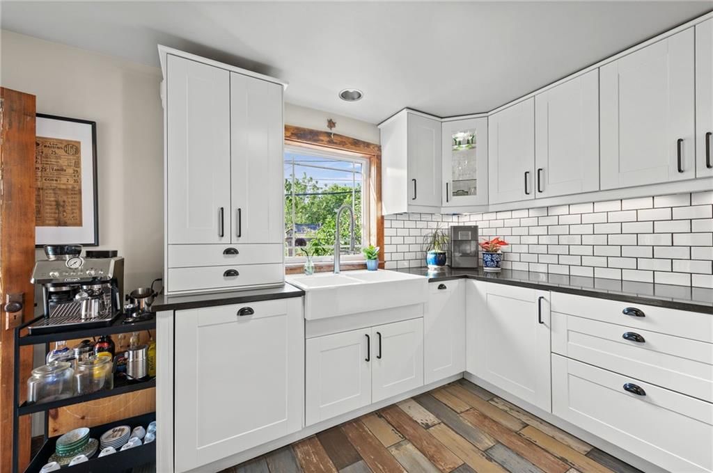 1403 E 24th Avenue — photo 17