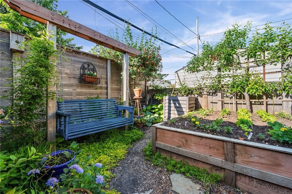 1403 E 24th Avenue — photo 37
