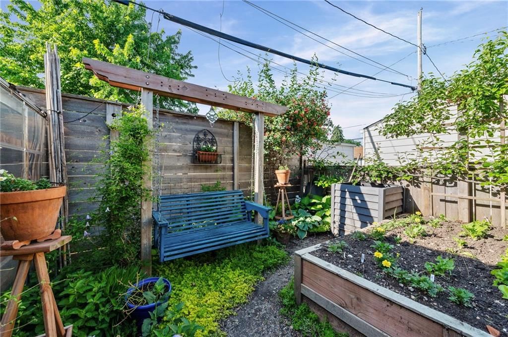 1403 E 24th Avenue — photo 39