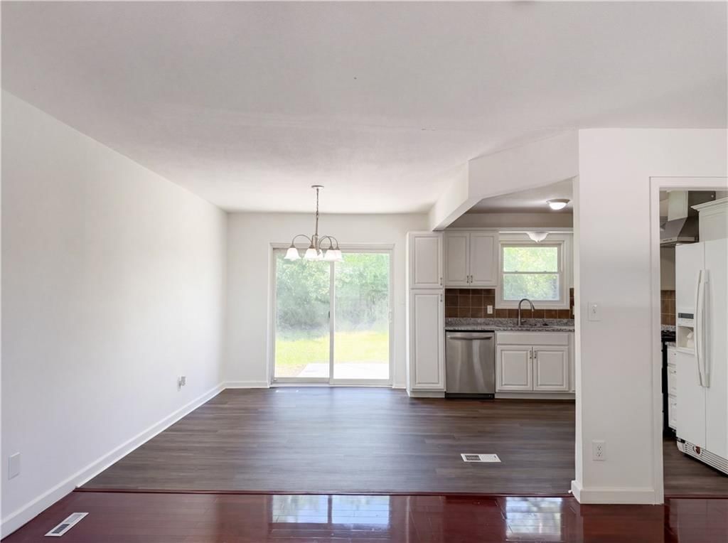 16517 E 35th Street Court — photo 7