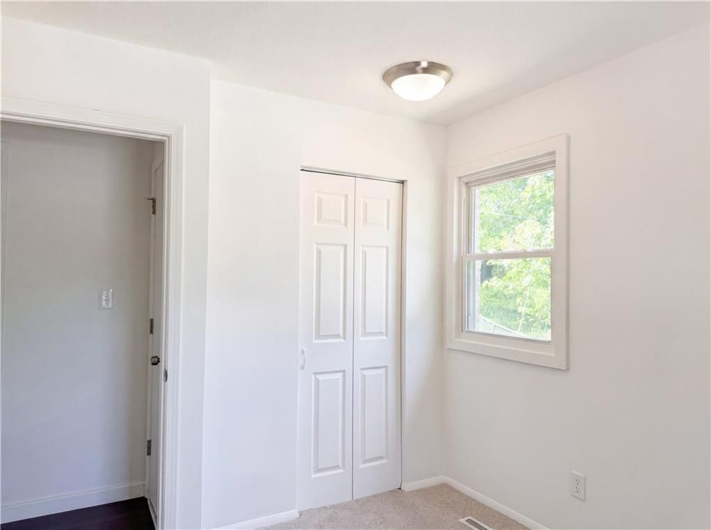 16517 E 35th Street Court — photo 10
