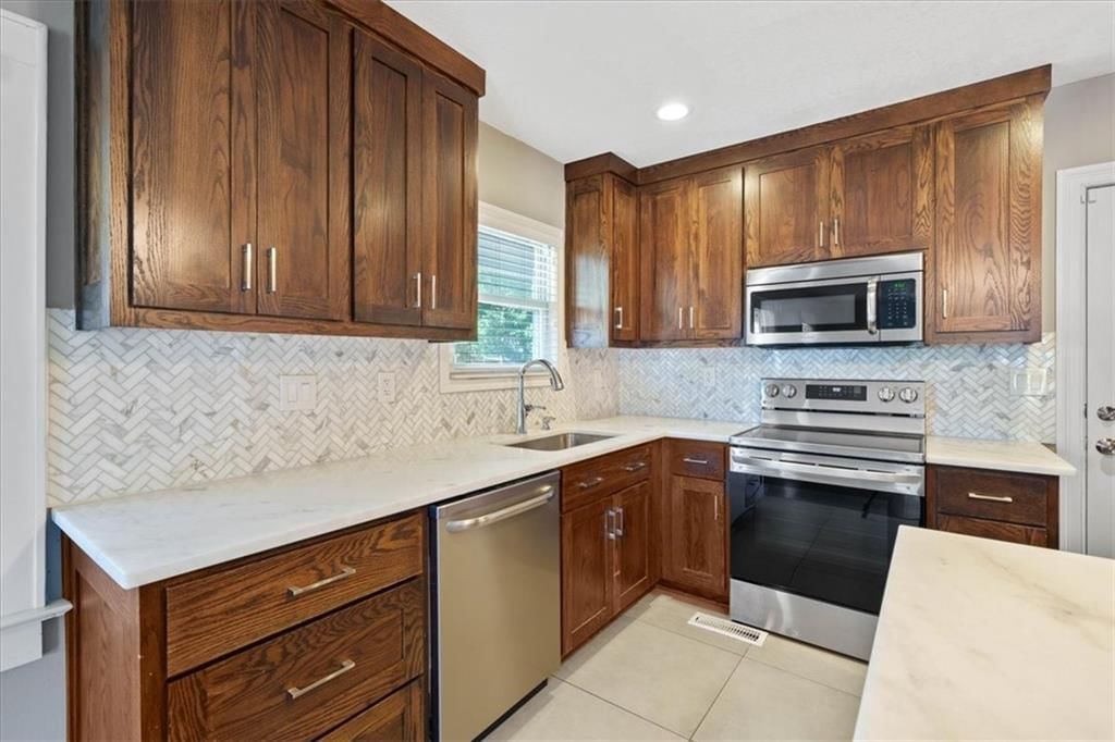 4540 Adams Street — photo 12