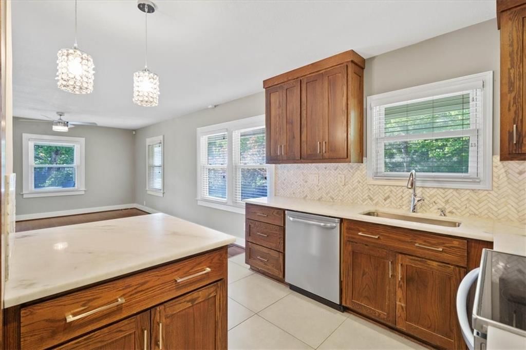 4540 Adams Street — photo 14