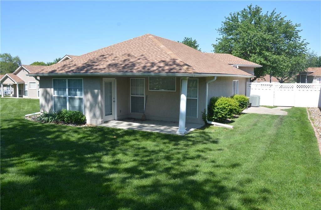 901 NW North Ridge Court — photo 4