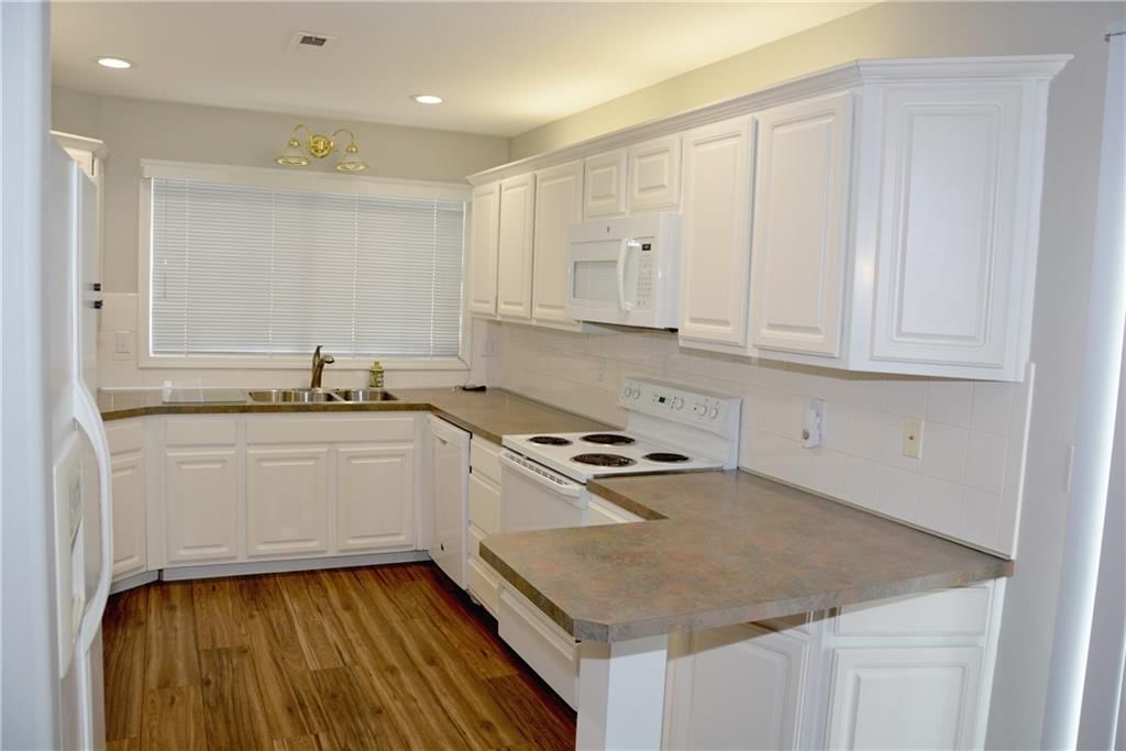 901 NW North Ridge Court — photo 9