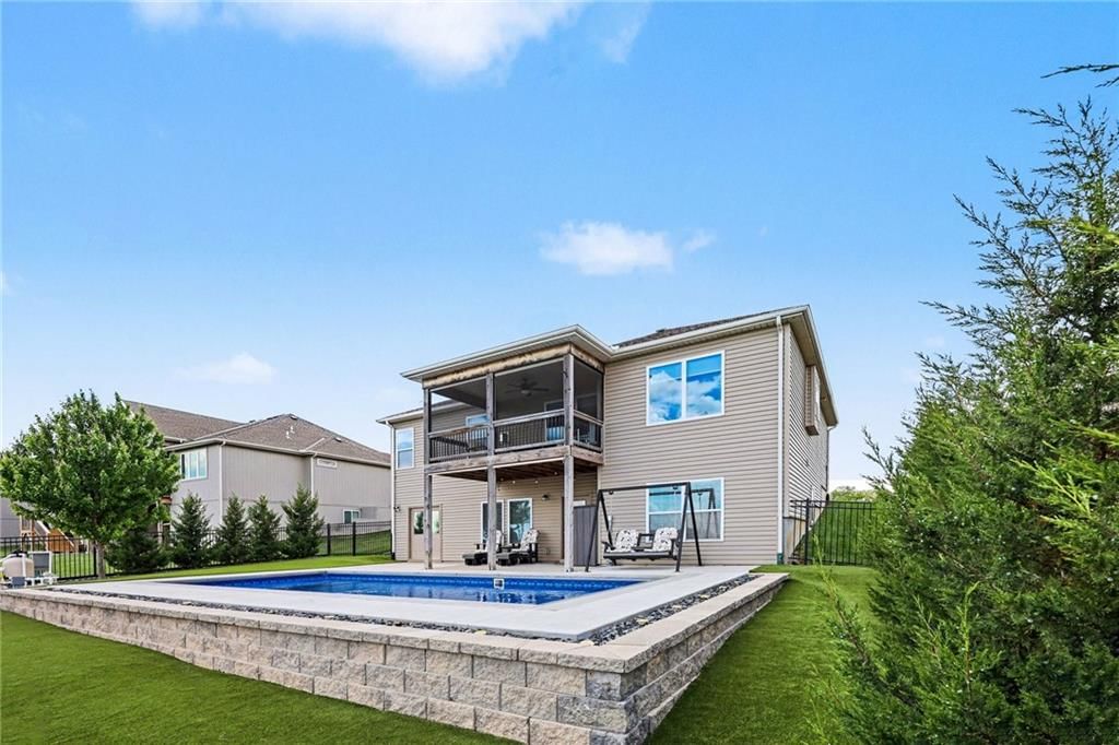 17605 Greyhawke Ridge Drive — photo 32