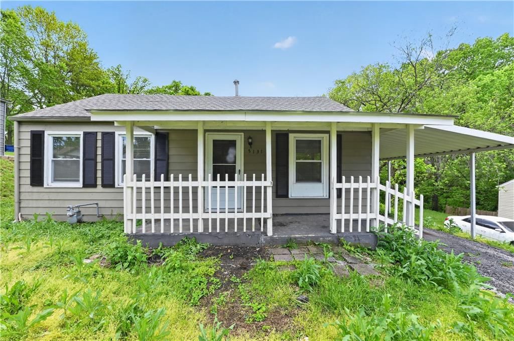 5131 Oakland Avenue — photo 1