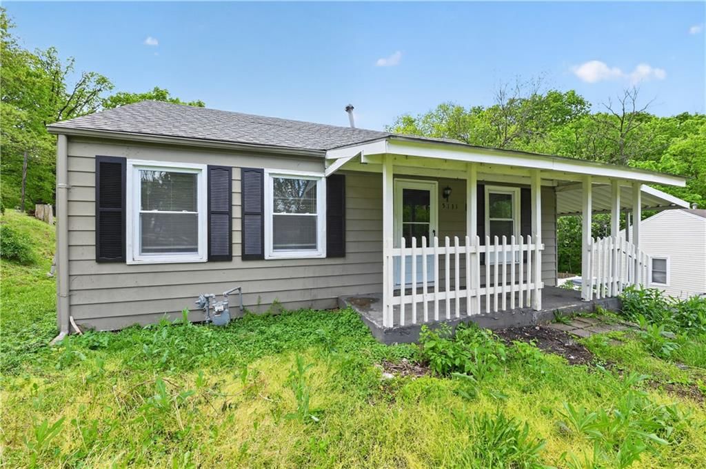5131 Oakland Avenue — photo 2