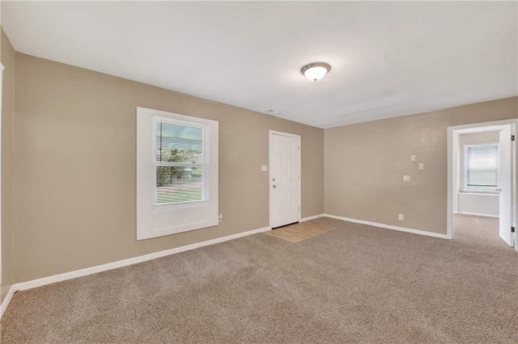 5131 Oakland Avenue — photo 11