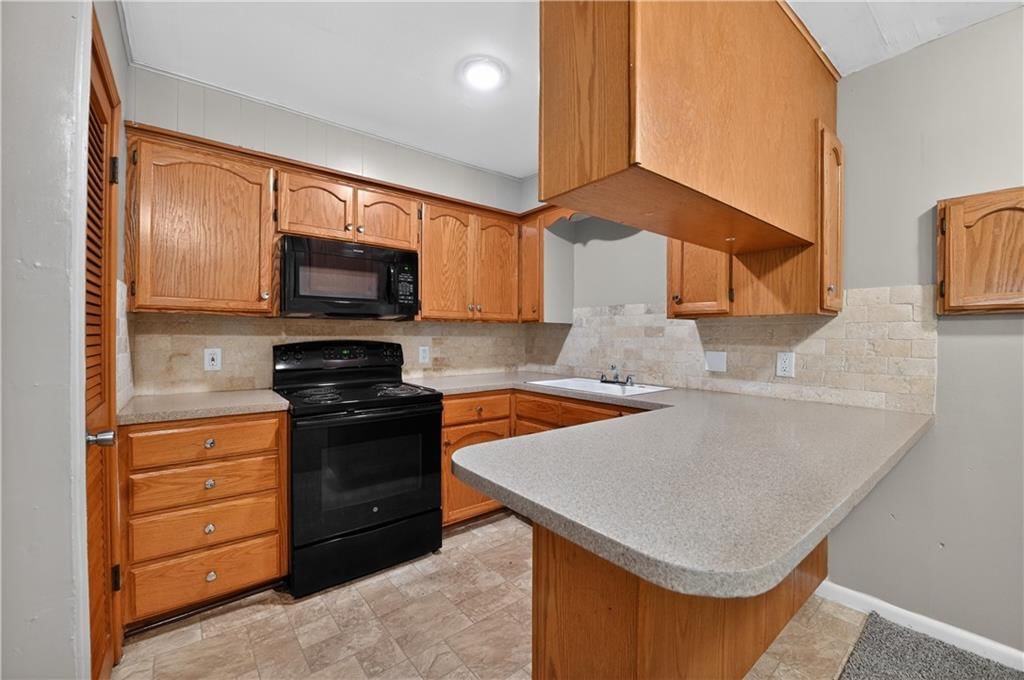 5131 Oakland Avenue — photo 16