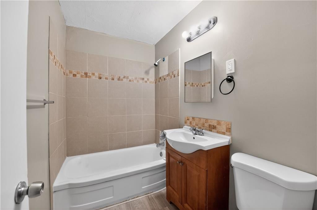 5131 Oakland Avenue — photo 20