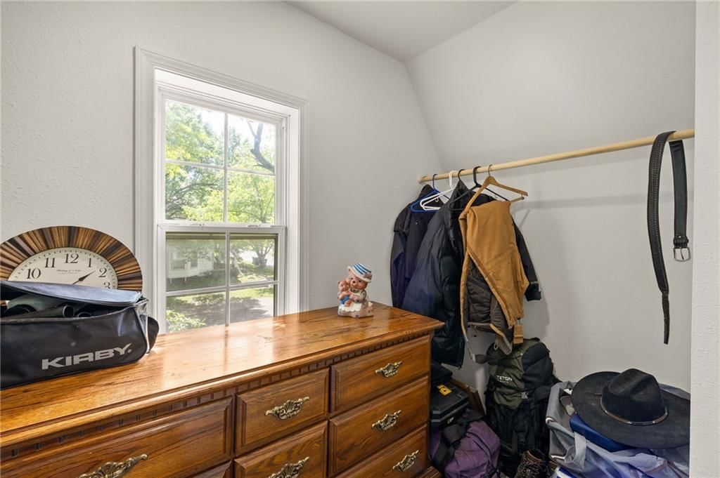 1423 S Moniteau Avenue — photo 25
