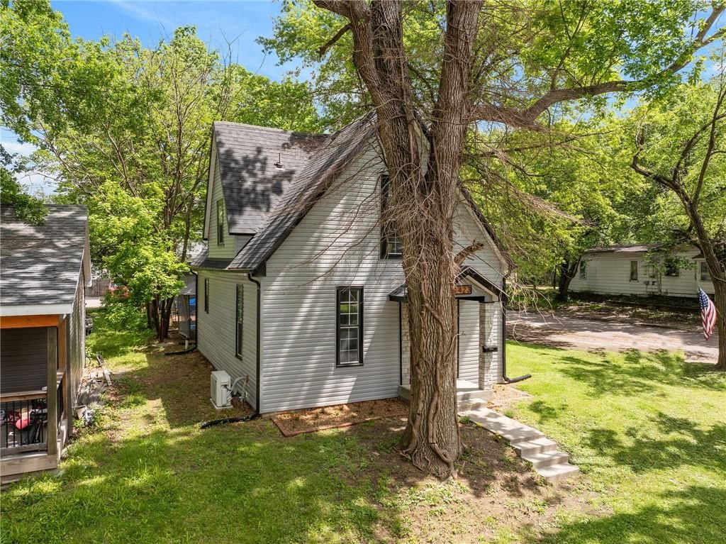 1423 S Moniteau Avenue — photo 37