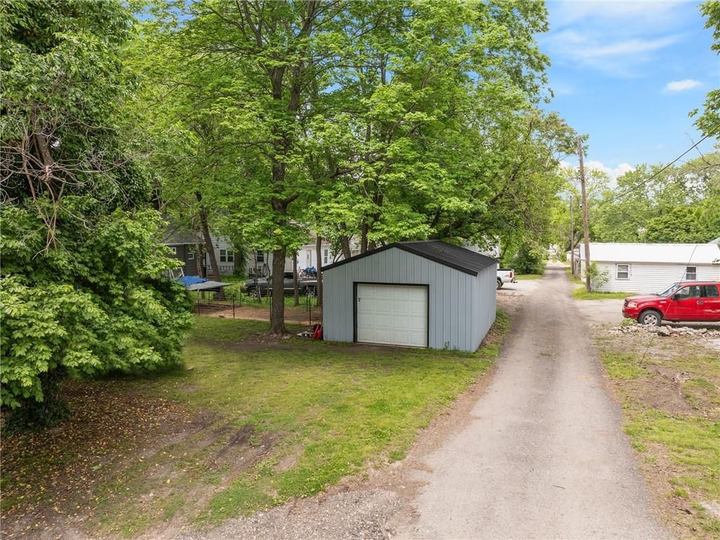 1423 S Moniteau Avenue — photo 40