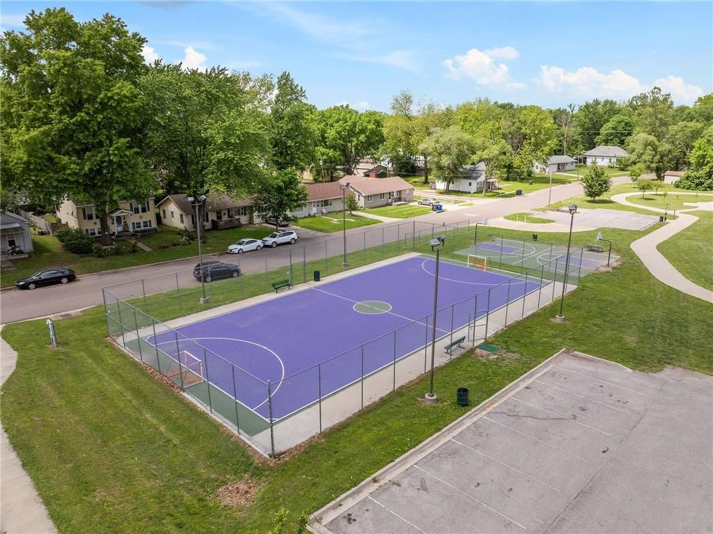 1423 S Moniteau Avenue — photo 42