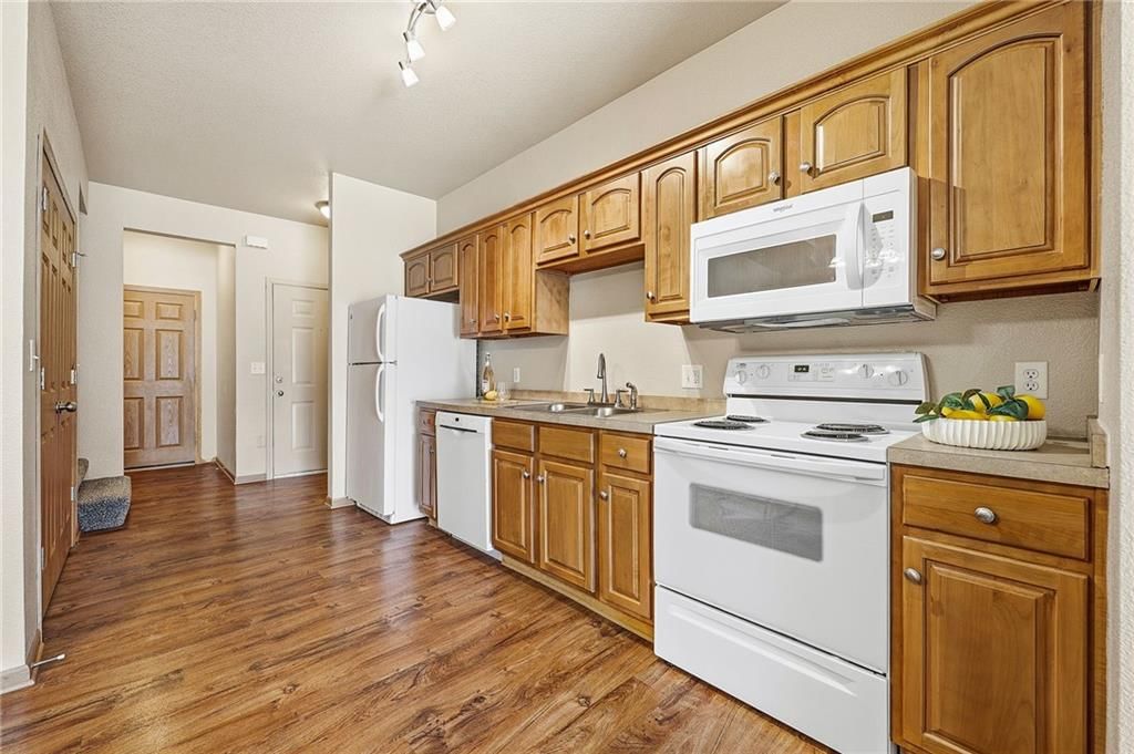 10347 Edith Avenue — photo 6