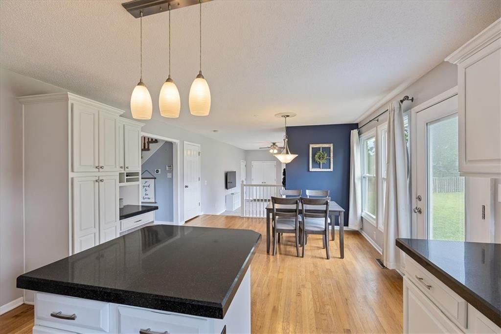 7324 N Manchester Avenue — photo 8