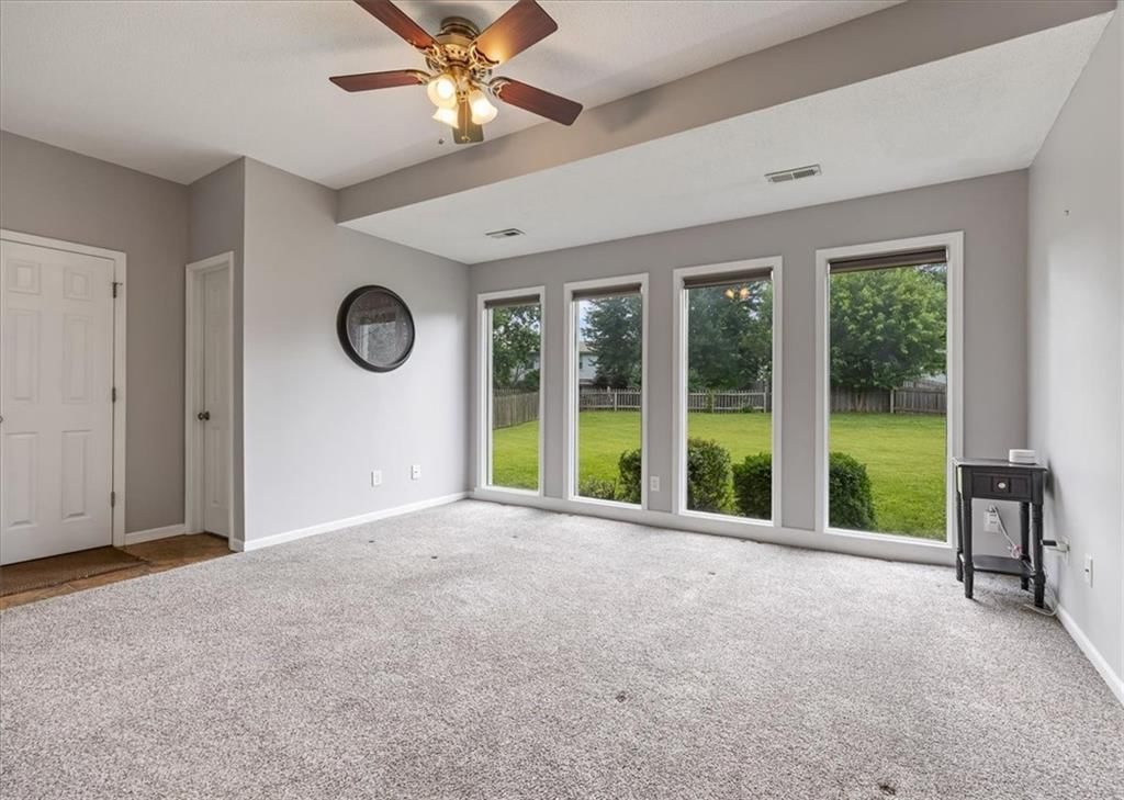 7324 N Manchester Avenue — photo 9