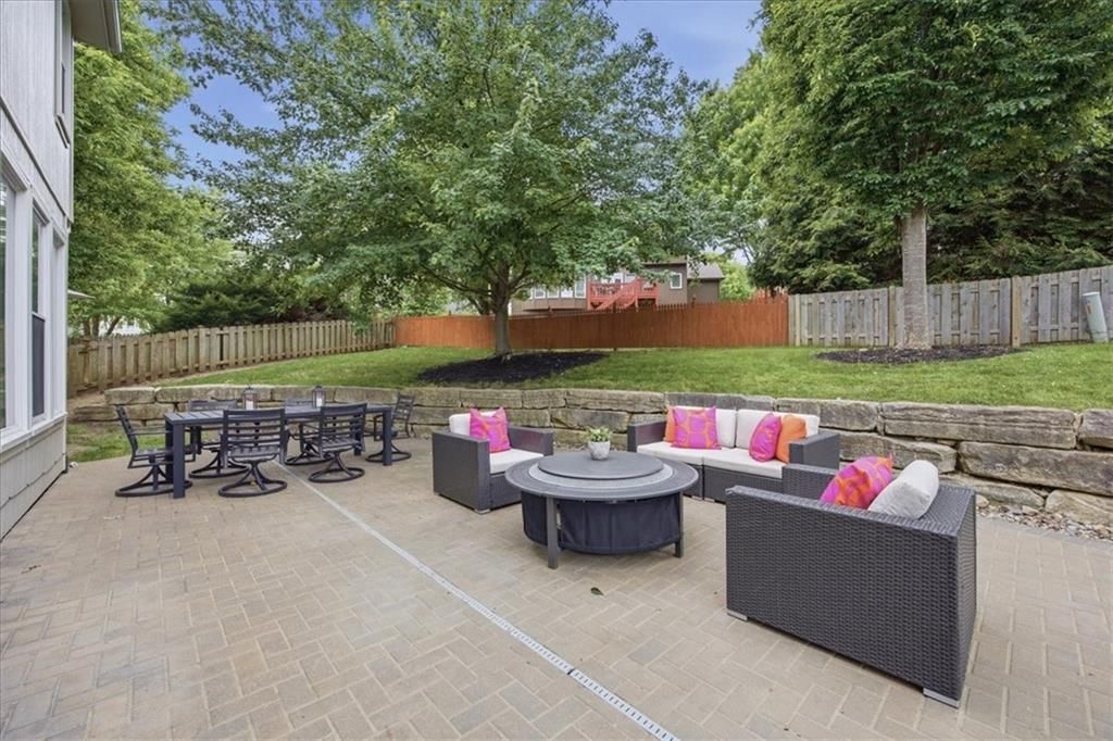 21617 W 97 Terrace — photo 35