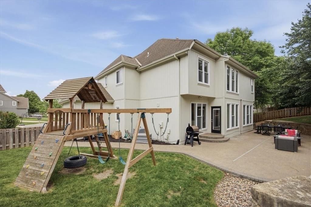21617 W 97 Terrace — photo 36