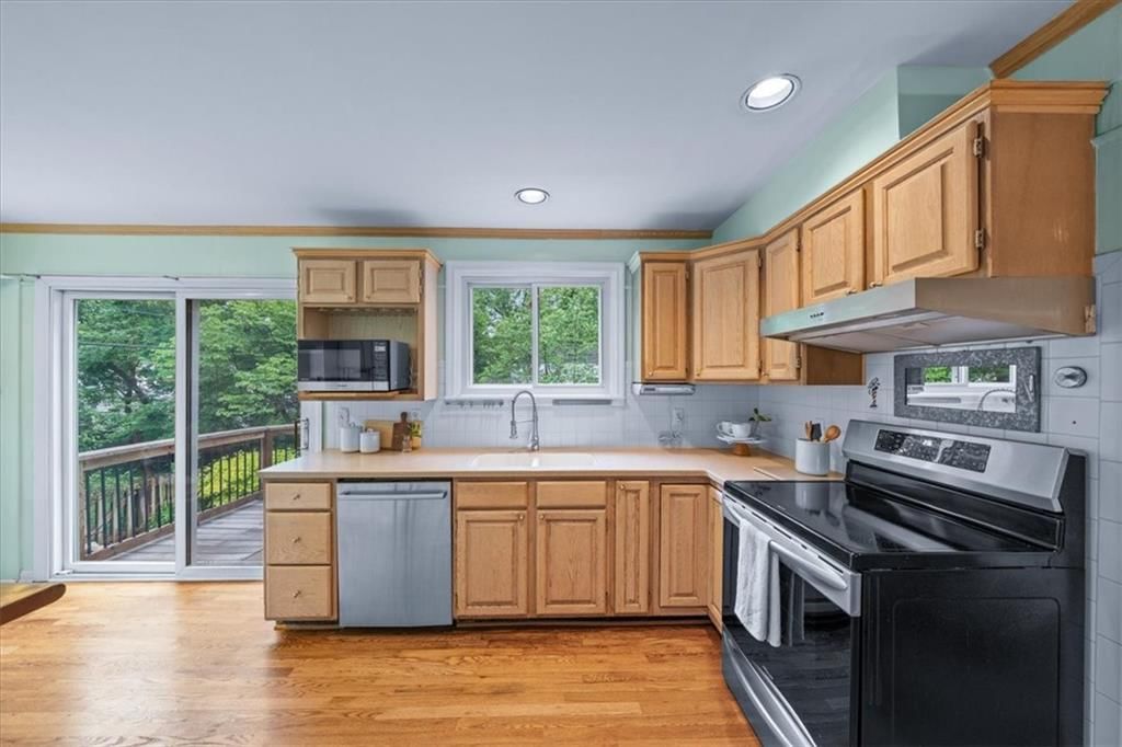 4923 Booth Street — photo 10