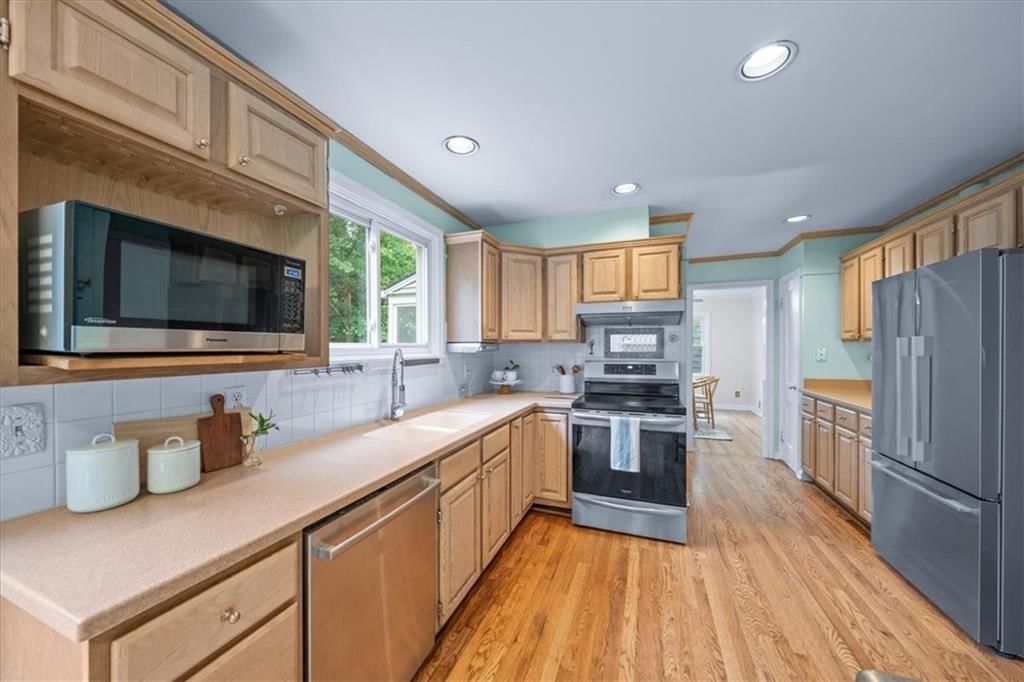 4923 Booth Street — photo 14