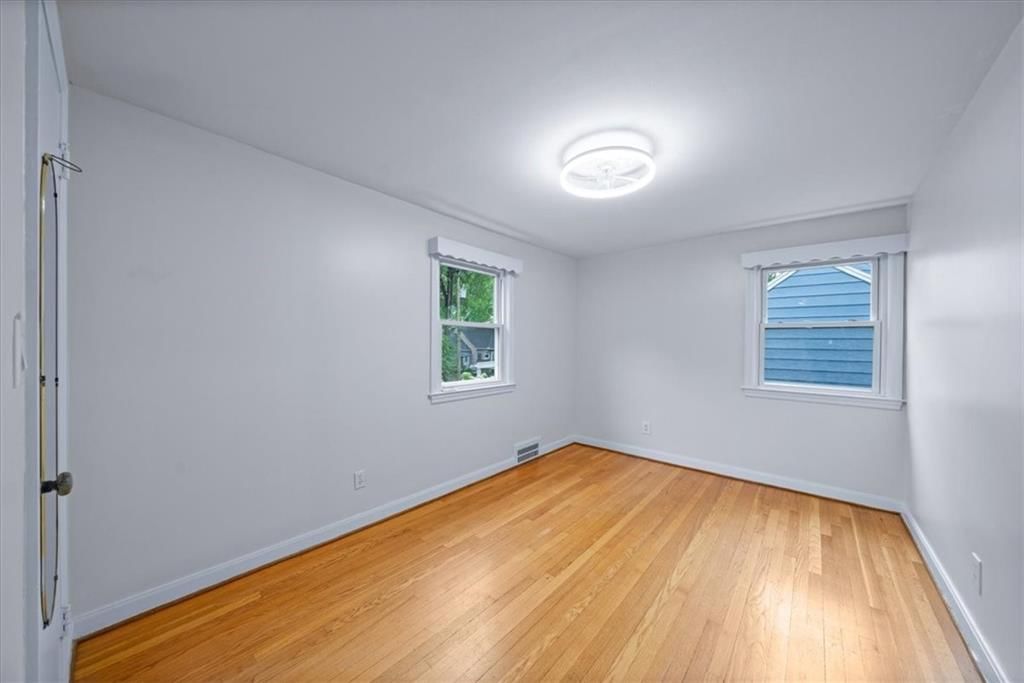 4923 Booth Street — photo 19