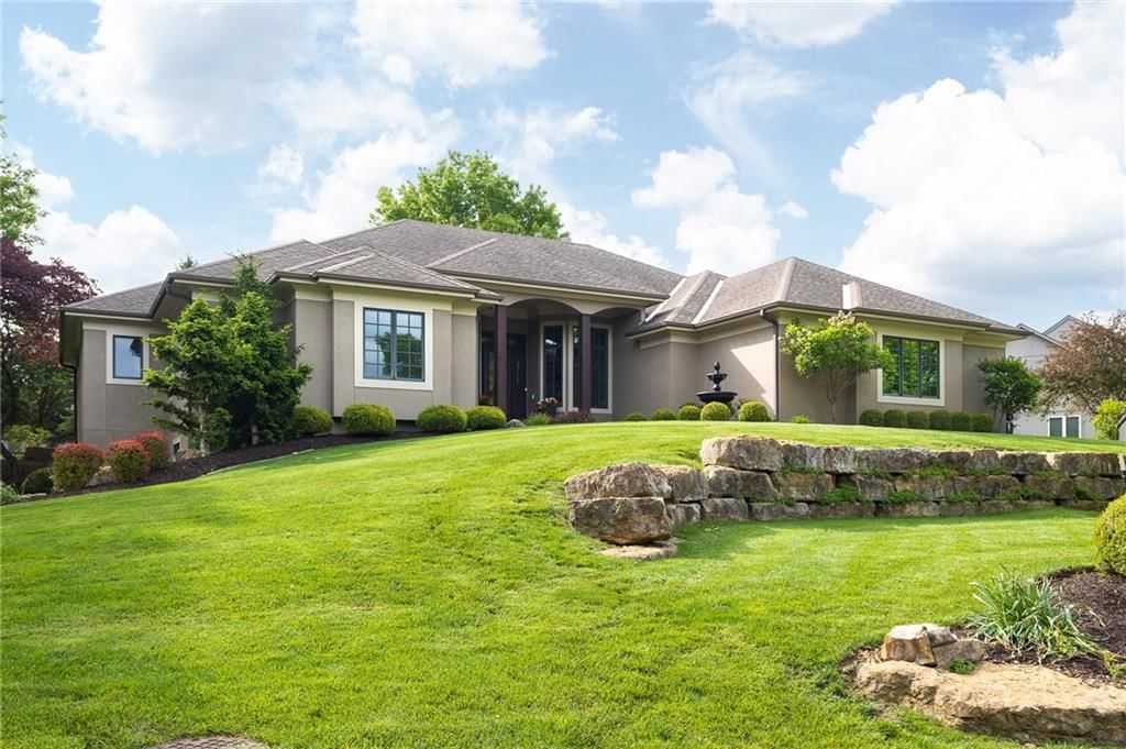 319 NW Rockwood Court — photo 11