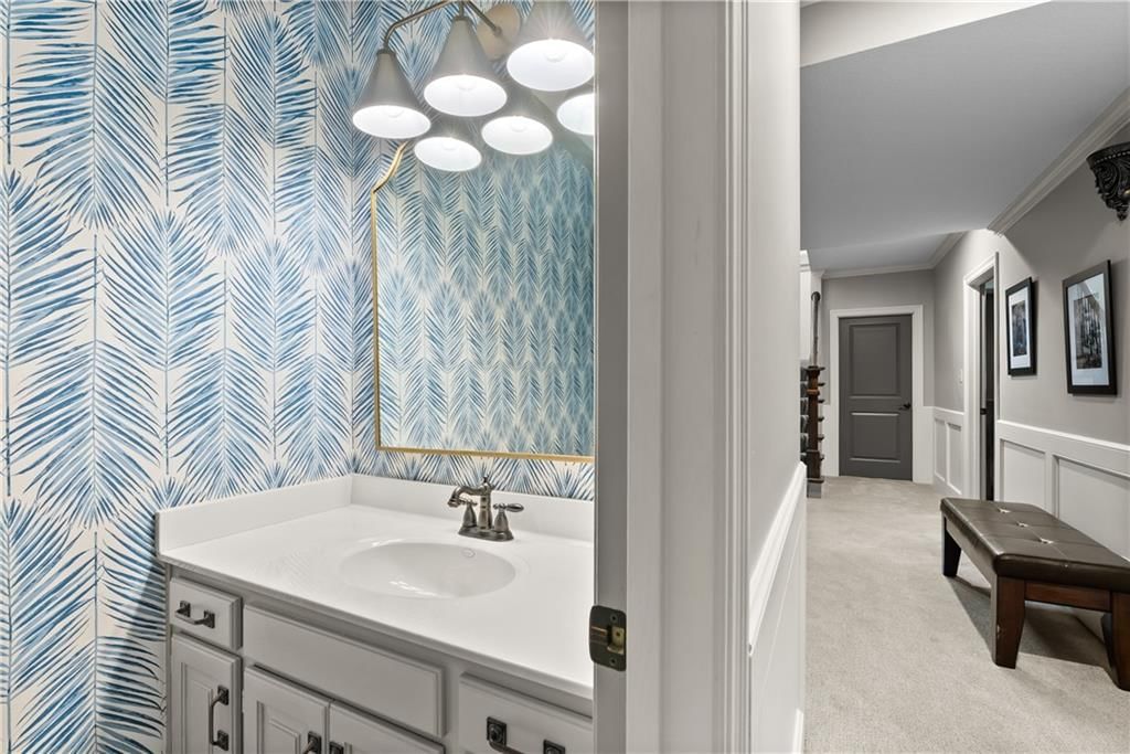 319 NW Rockwood Court — photo 39