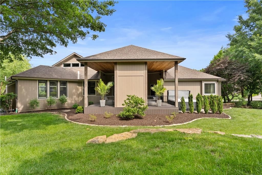 319 NW Rockwood Court — photo 45